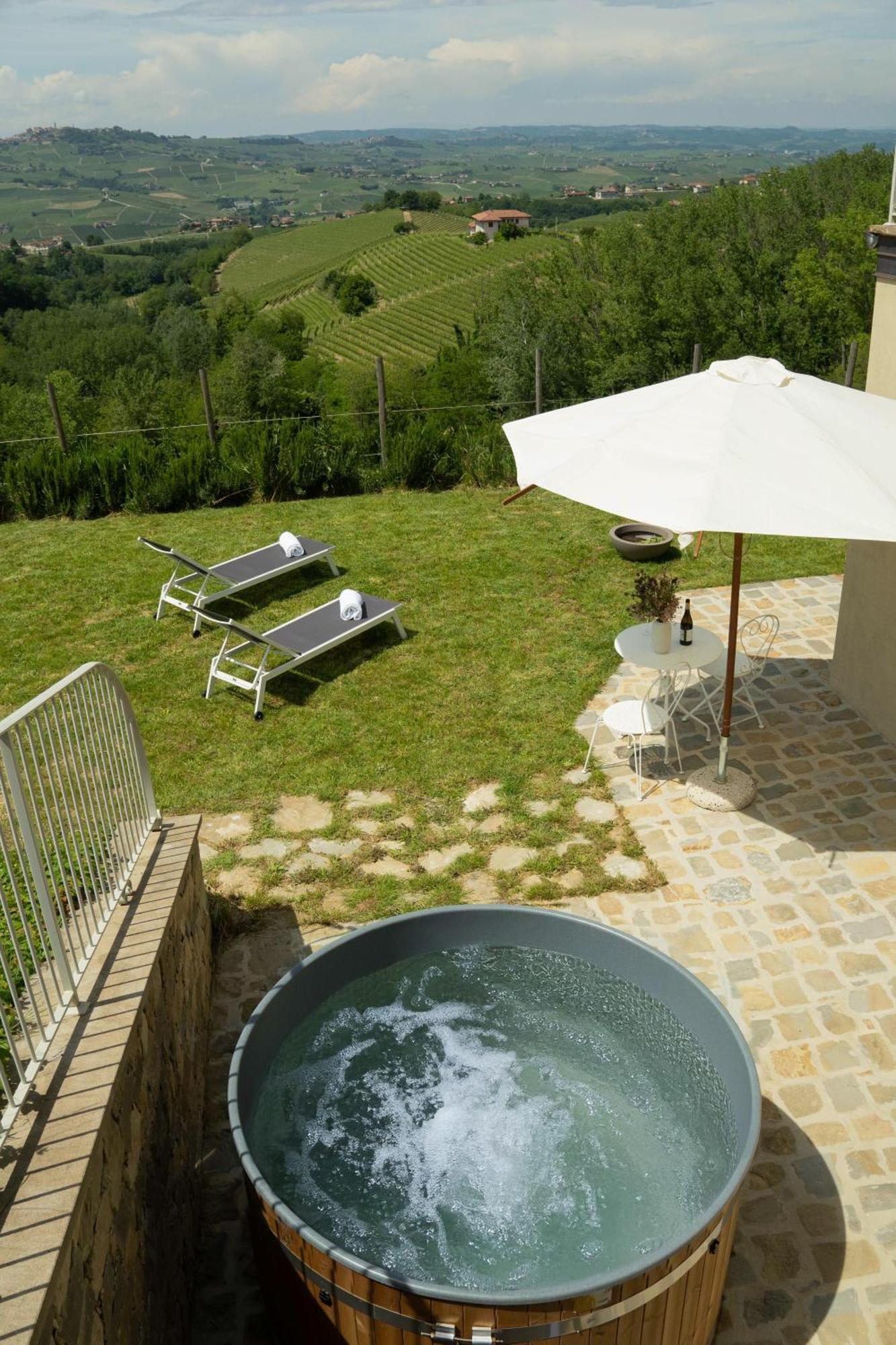 I Ciabot Di Monforte Монфорте-д'Альба Экстерьер фото